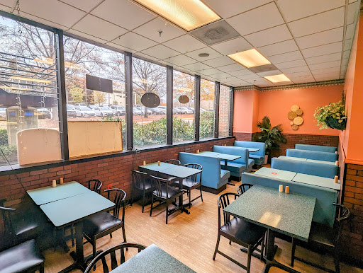 Boomers Deli and Grill